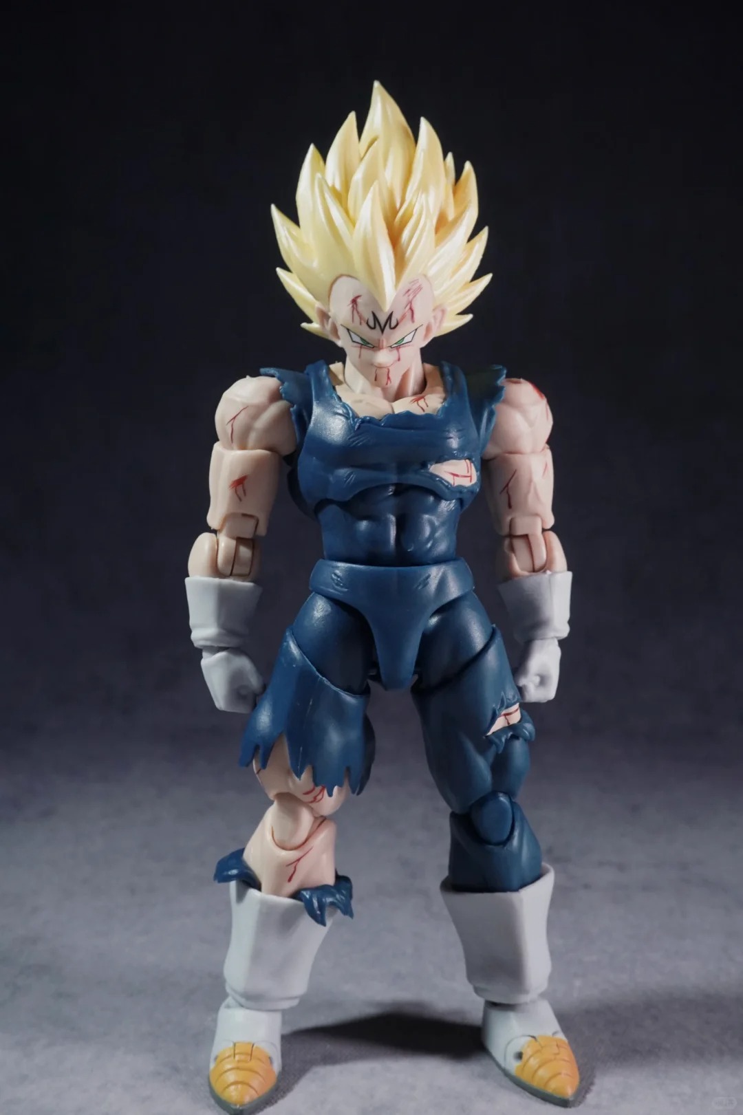 Stokta BlackHole&TK Hasarlı Ve - Model Kit Vegito incelemesi ve fiyatı